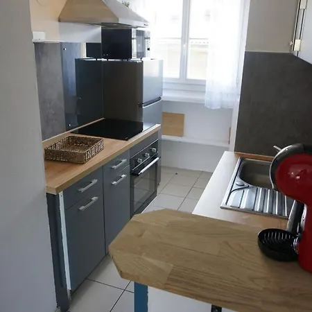 3 Bedrooms - Spacious And Friendly - City Center アパート カーン